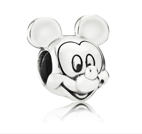 Abbigliamento e accessori per i 90 anni di Topolino pandora