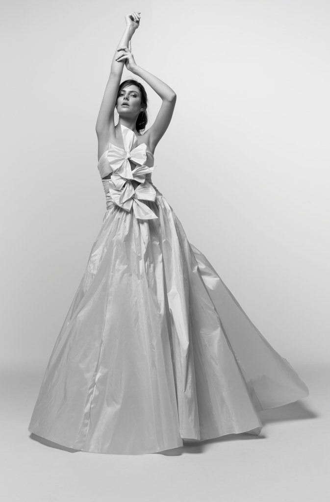 Abiti da sposa Alessandra Rinaudo 2019: la collezione Bridal Couture [FOTO]
