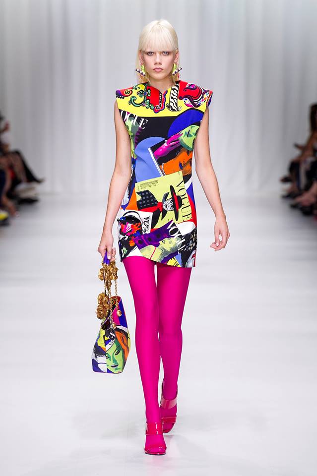 Abito con fantasia multicolor Versace 