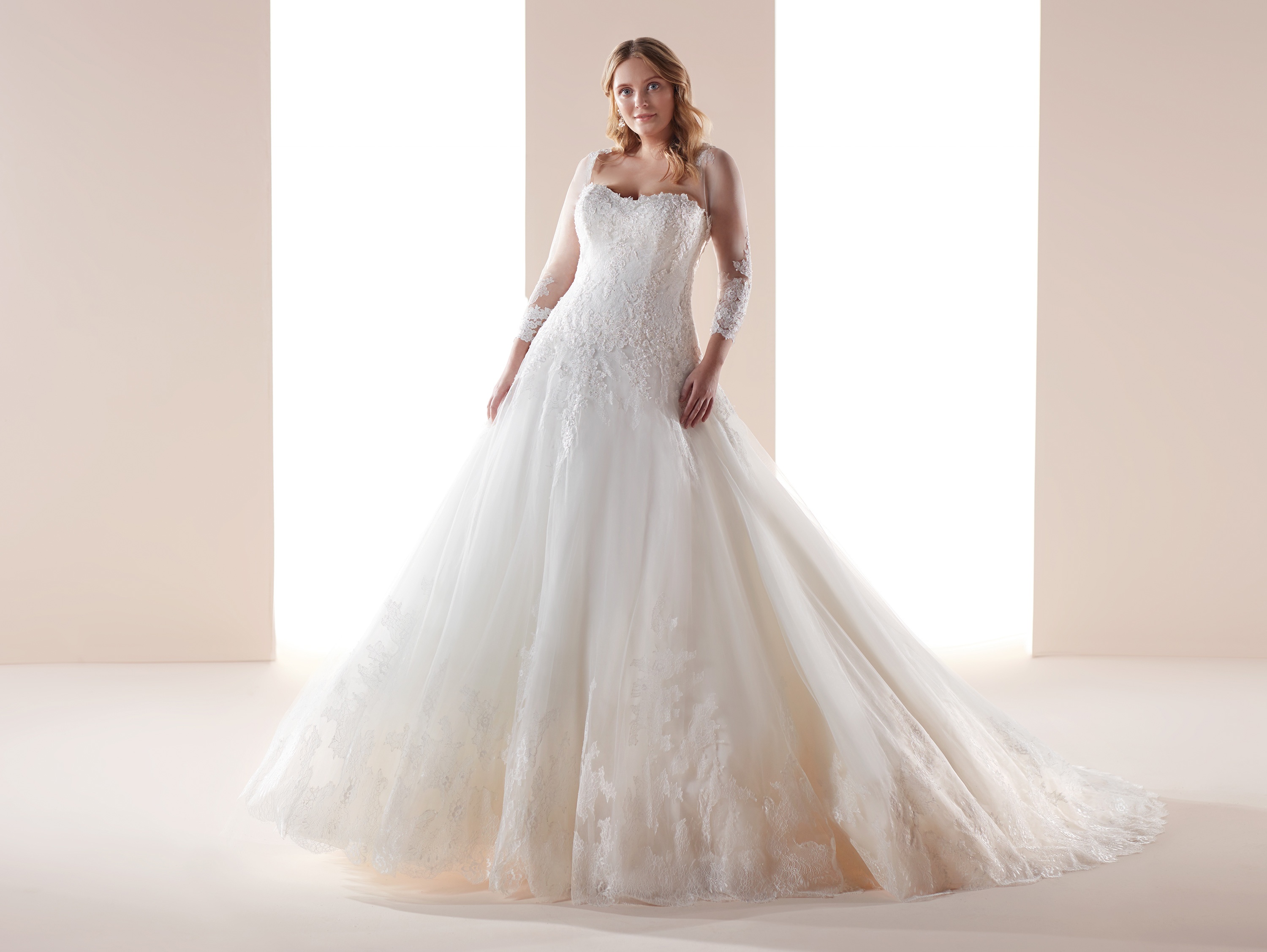 Abito da sosa da principessa per taglie forti Nicole Lovely Wedding Curves
