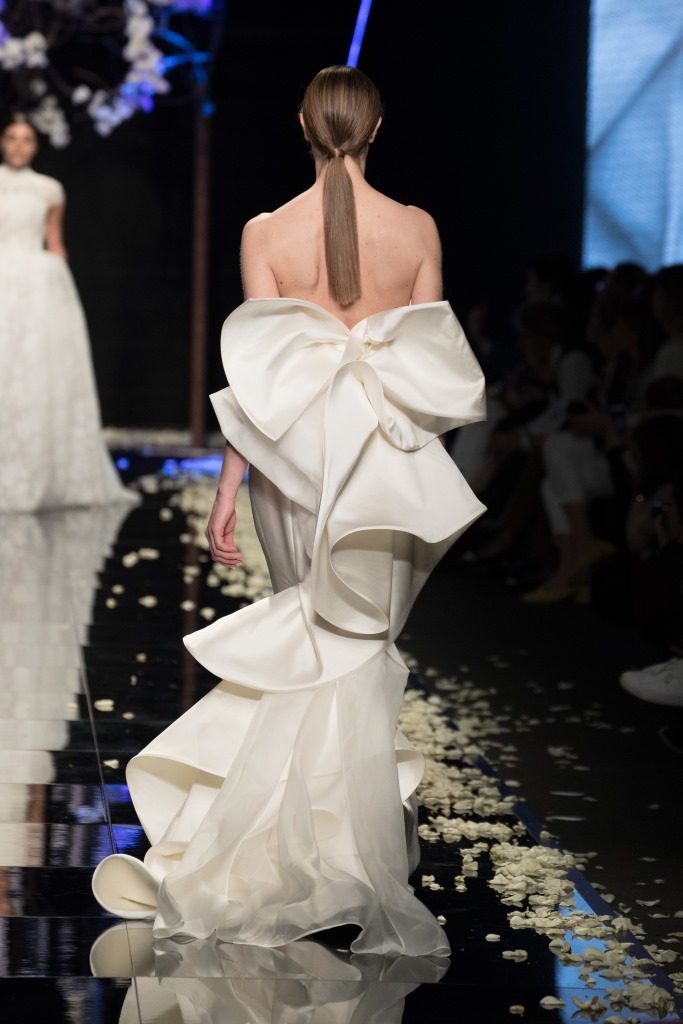Abito da sposa a colonna Antonio Riva, il retro