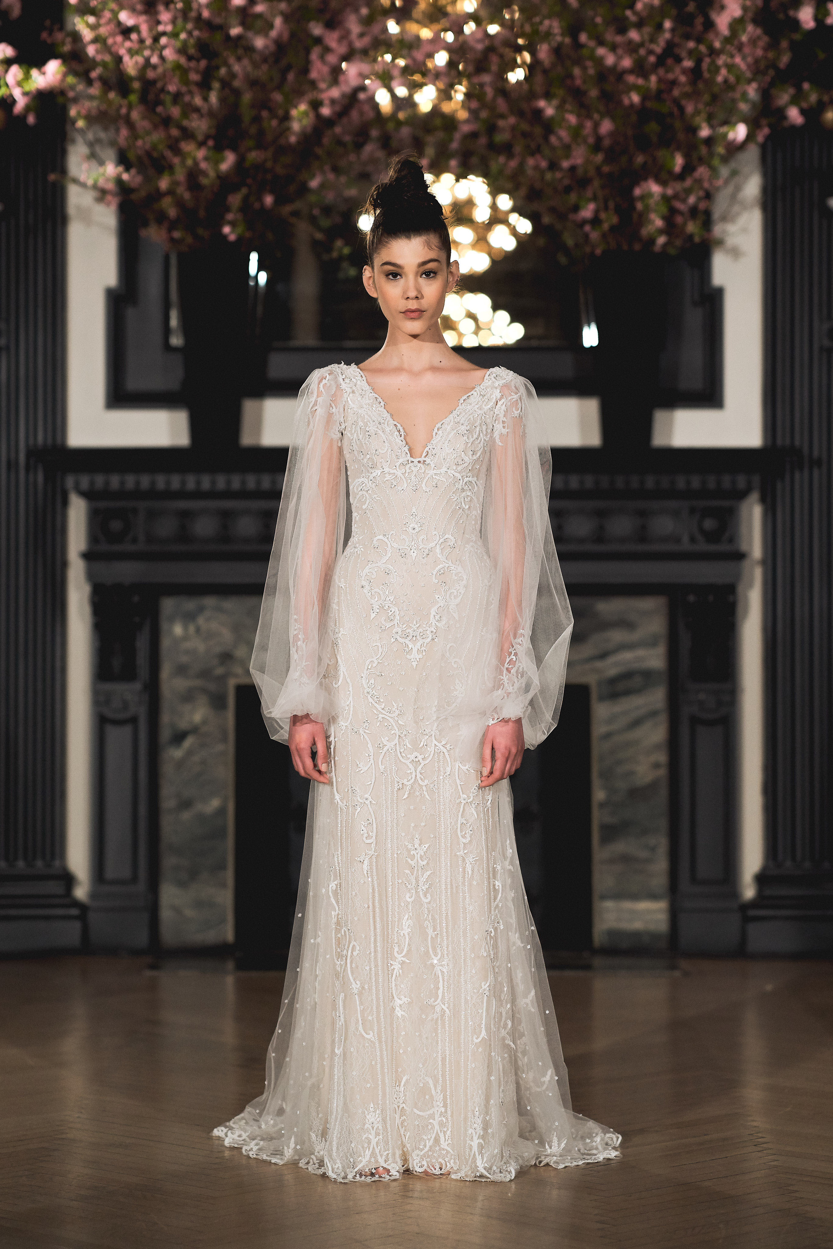 Abito da sposa a maniche lunghe Ines Di Santo collezione 2019