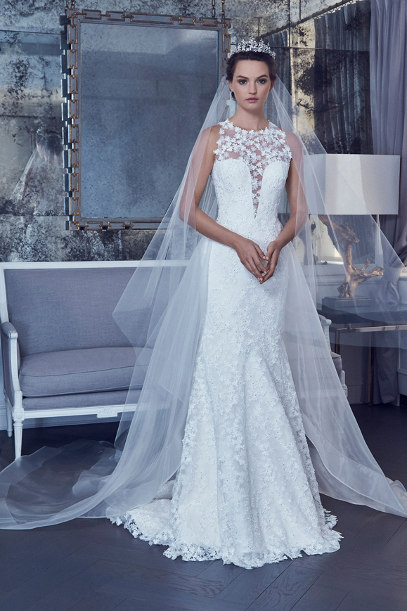 Abito da sposa a sirena in pizzo Romona Keveza collezione 2019