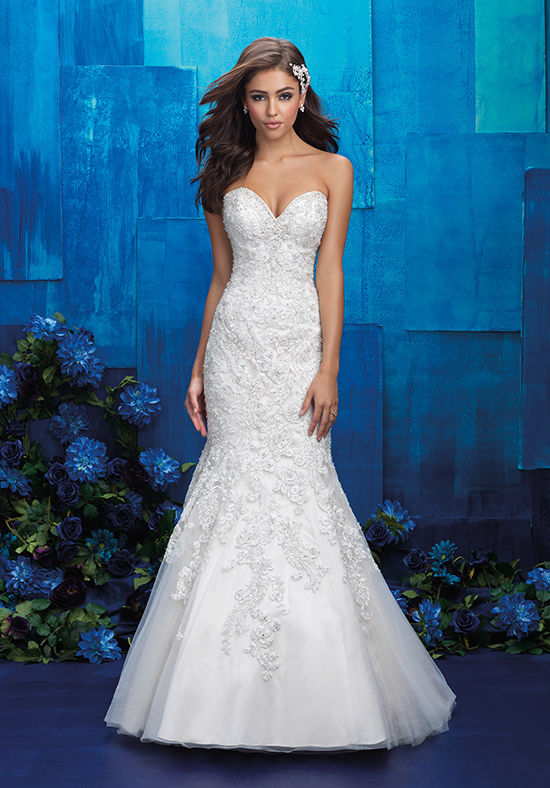 Abito da sposa con scollo a cuore Allure Bridal