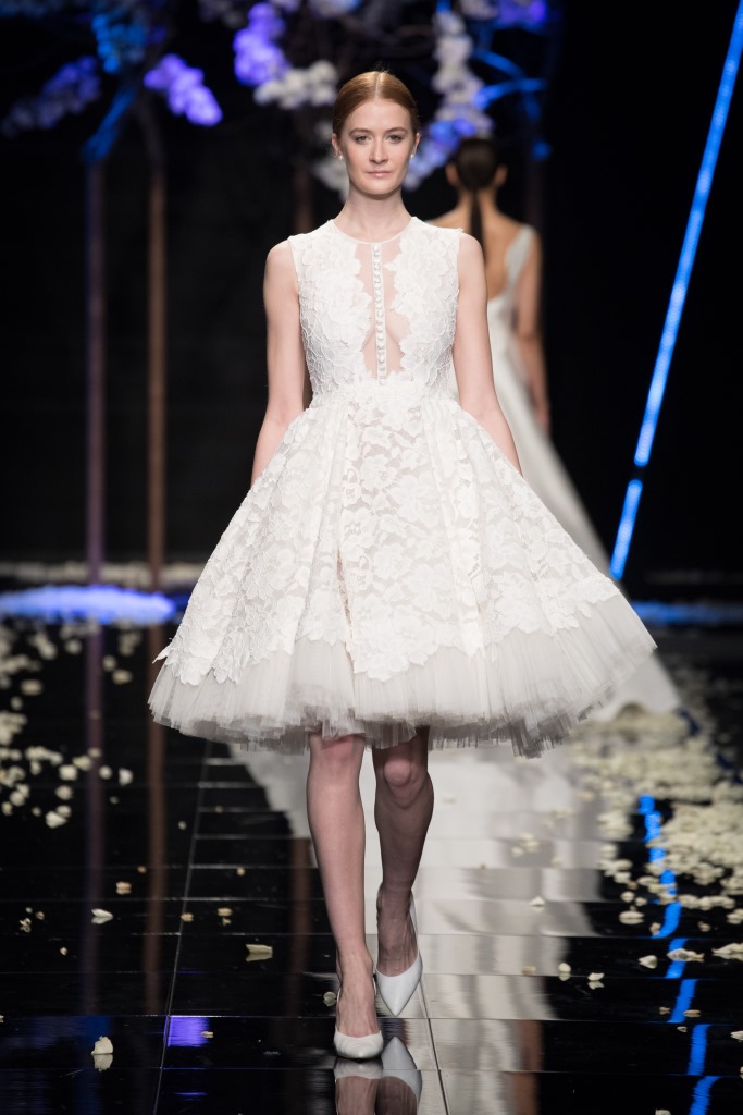 Abito da sposa corto Antonio Riva collezione 2019