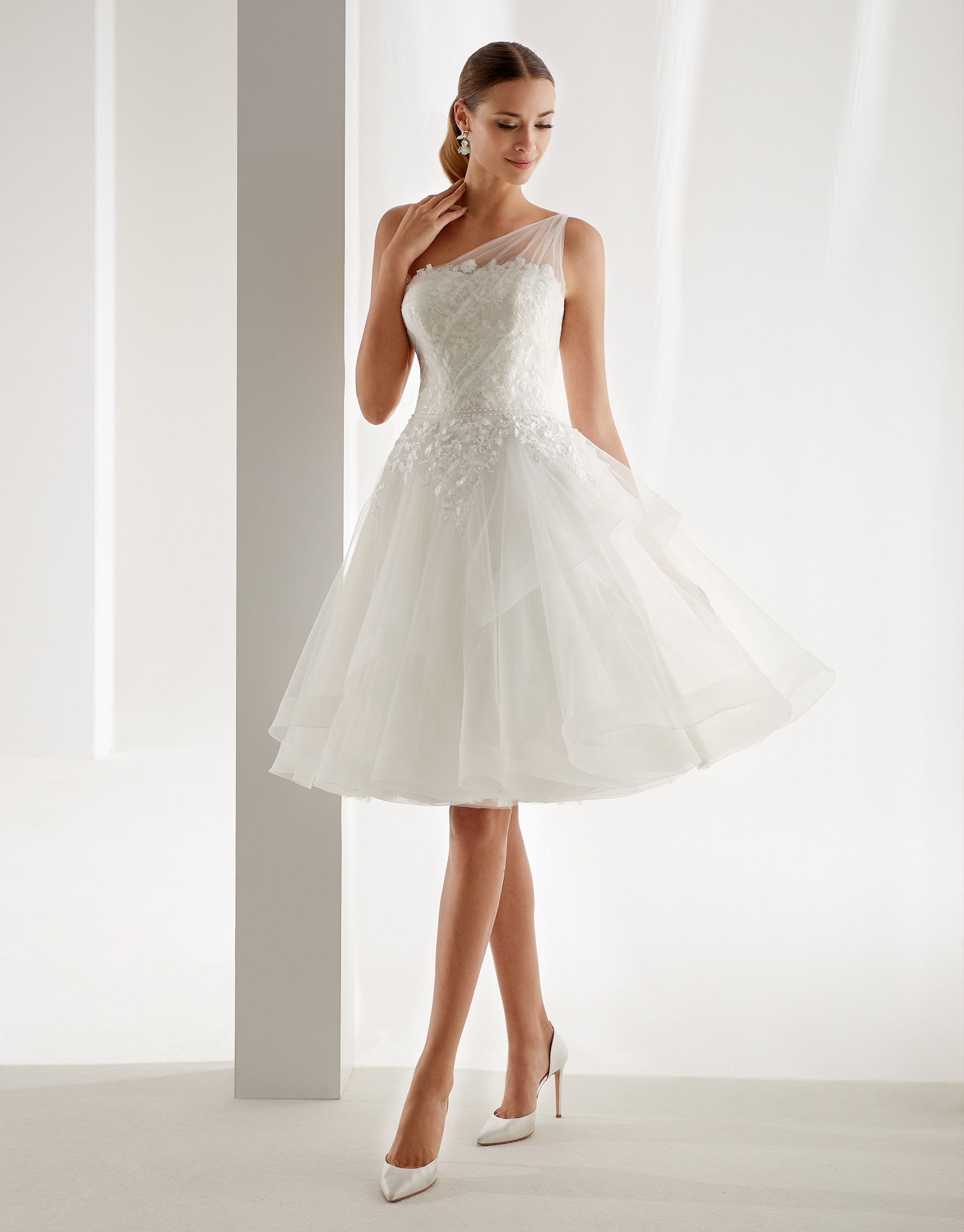 Abito da sposa corto Aurora collezione 2019