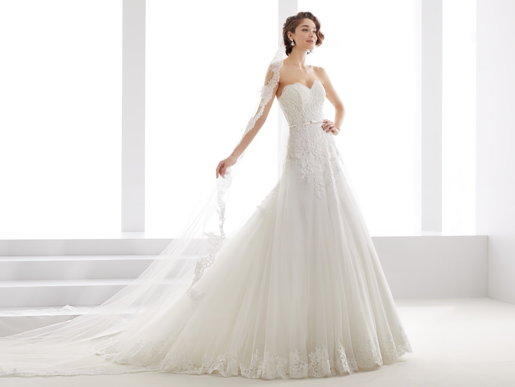 Abiti da sposa con scollo a cuore, i più raffinati per il tuo matrimonio [FOTO]