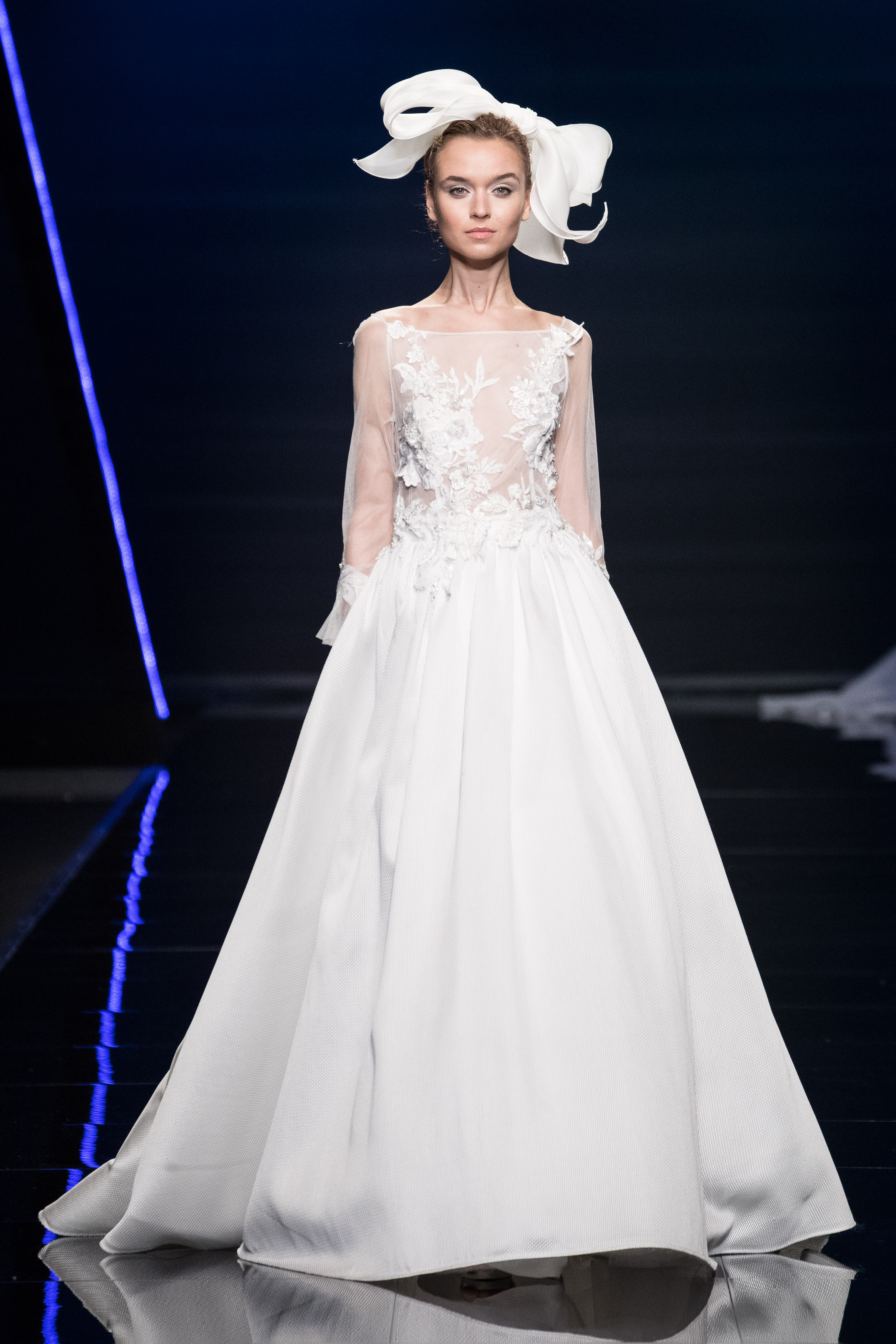 Abito da sposa da principessa in pizzo stile tattoo Bellantuono