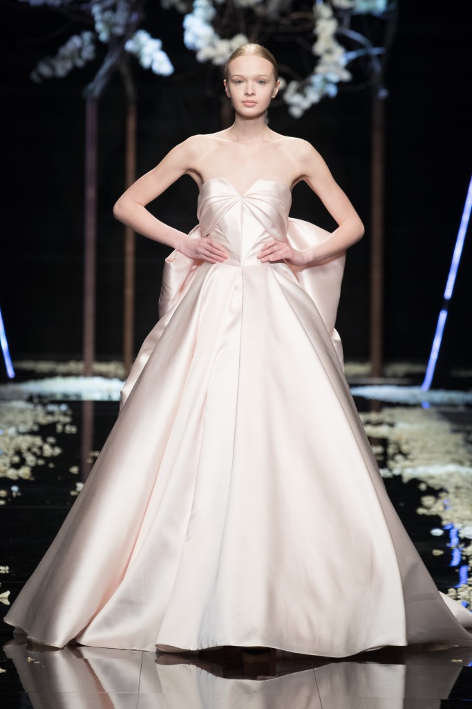 Abito da sposa rosa Antonio Riva