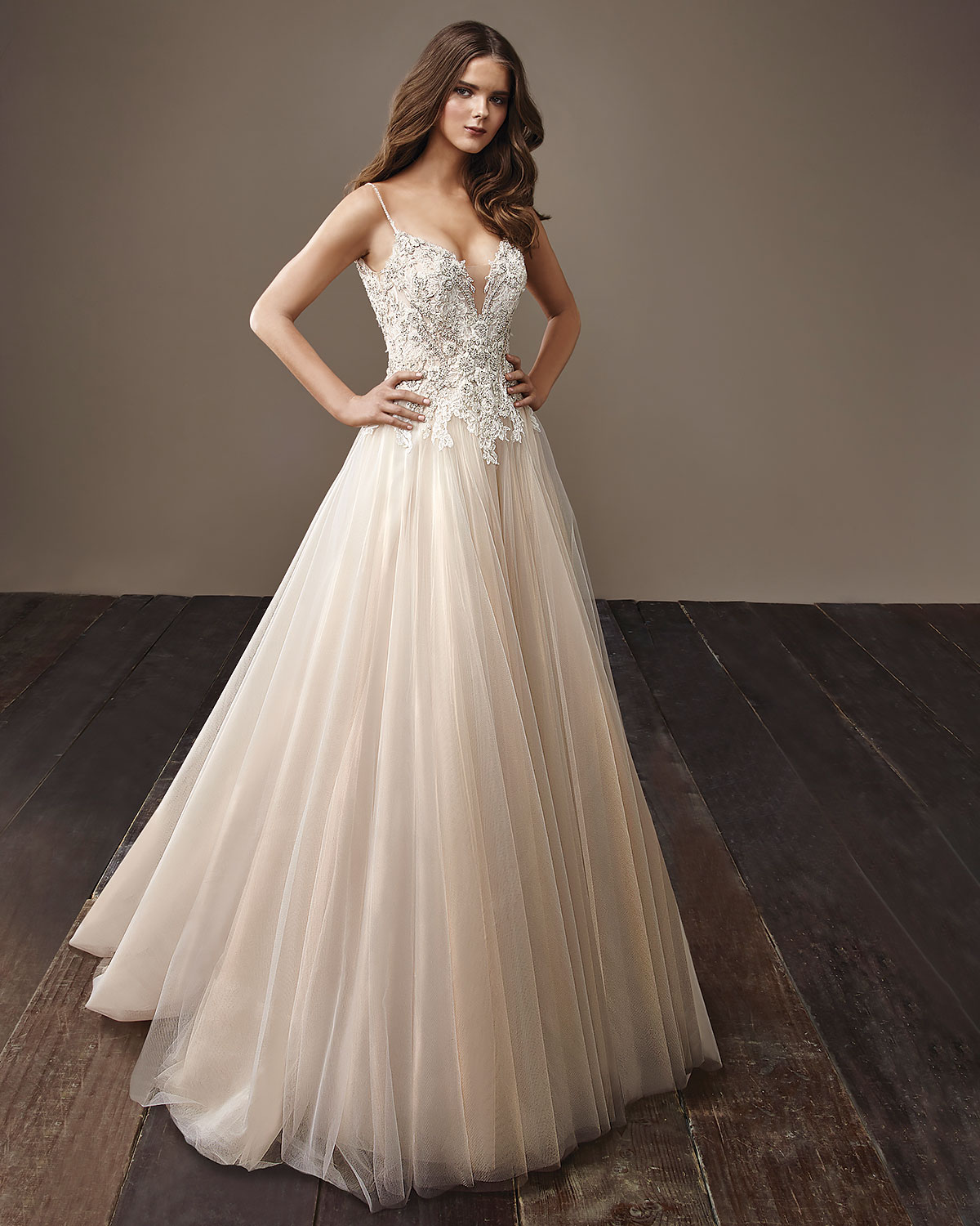 Abito da sposa rosa cipria Badgley Mischka tendenze 2018