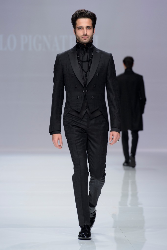 Abito da sposo in total black Carlo Pignatelli