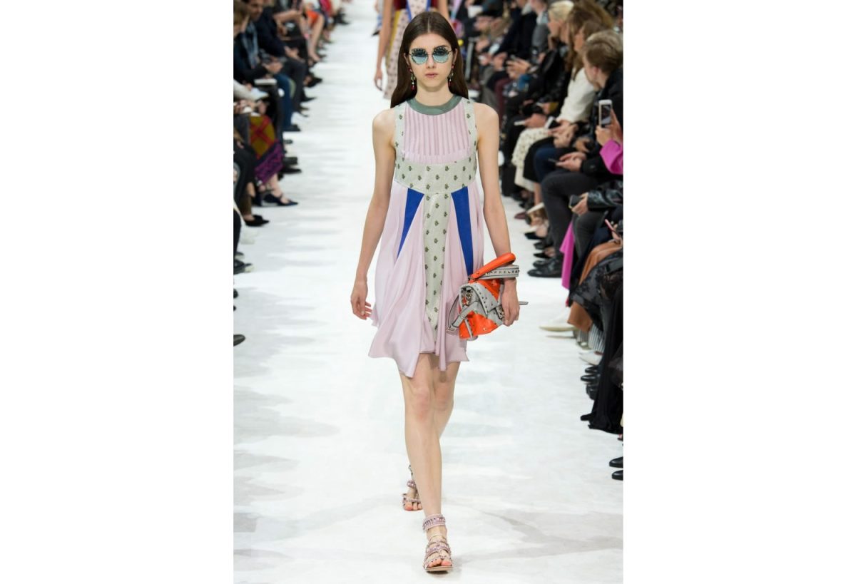 Paris Fashion Week settembre 2017: Valentino collezione Primavera/Estate 2018 [FOTO]