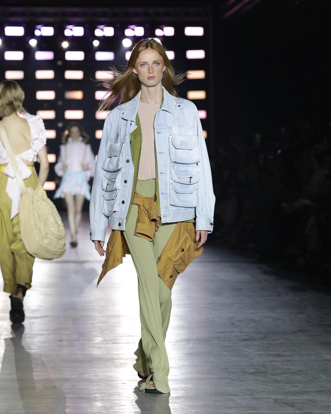 Alberta Ferretti primavera estate 2019 colori