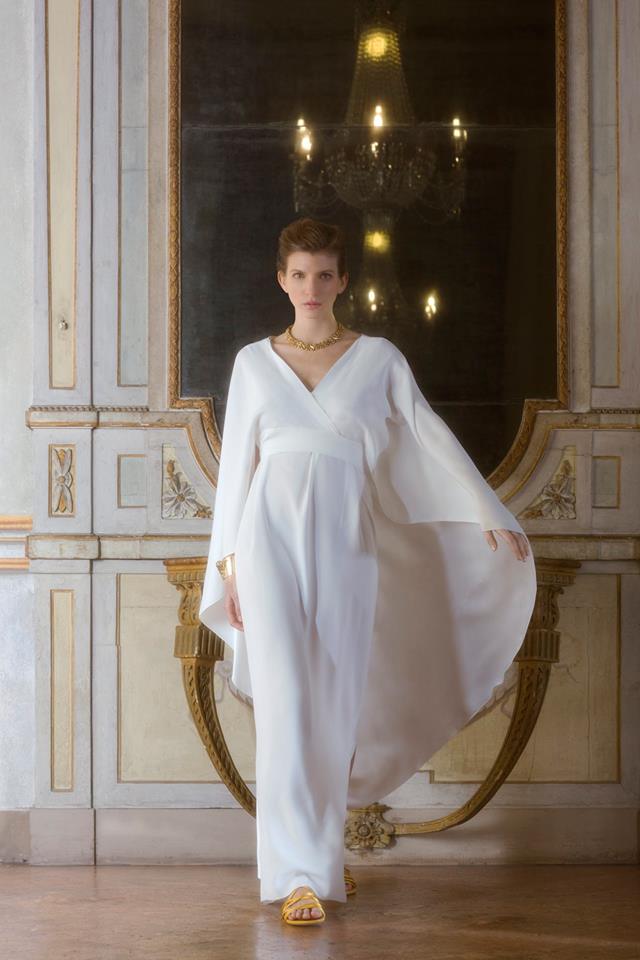 Alberta Ferretti sposa mantella