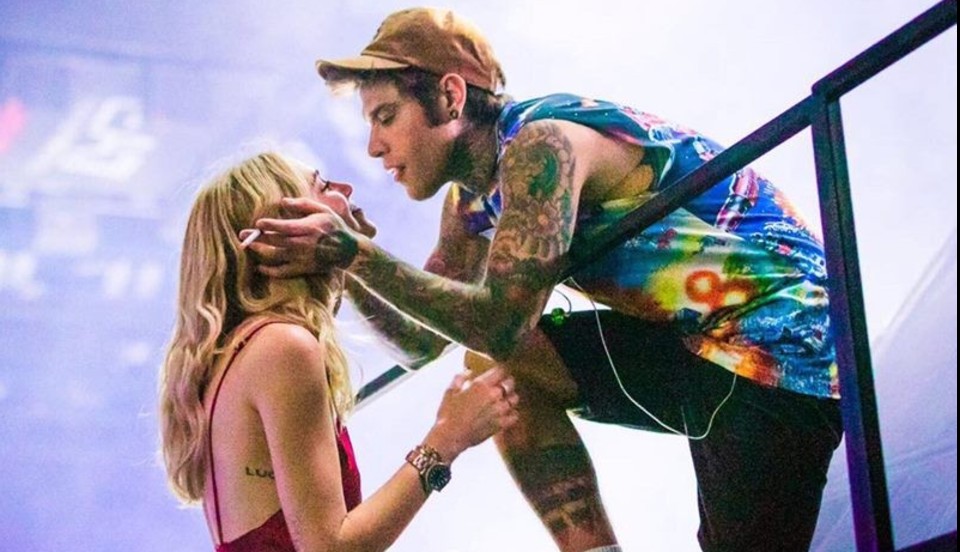 Bacio di Fedez e Chiara Ferragni
