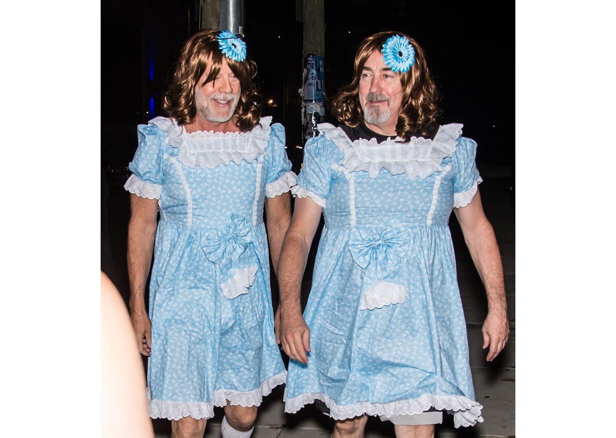 Bruce Willis e l'assistente Stephen J Ead costumi