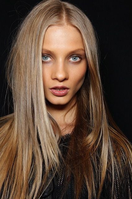 Tagli capelli lunghi per l’inverno 2019: gli hairstyle per chiome extra long da copiare [FOTO]