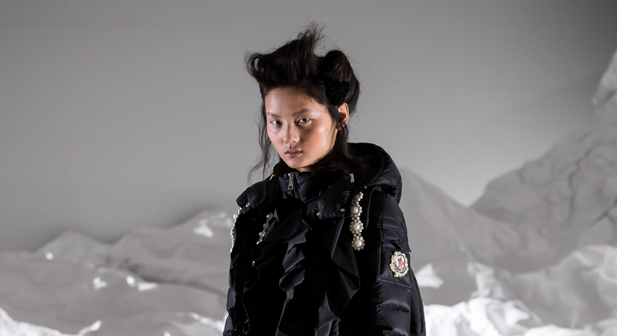 Capelli raccolti Moncler