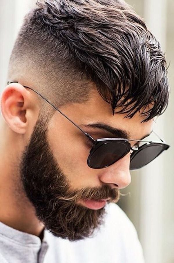 Capelli uomo undercut rasati