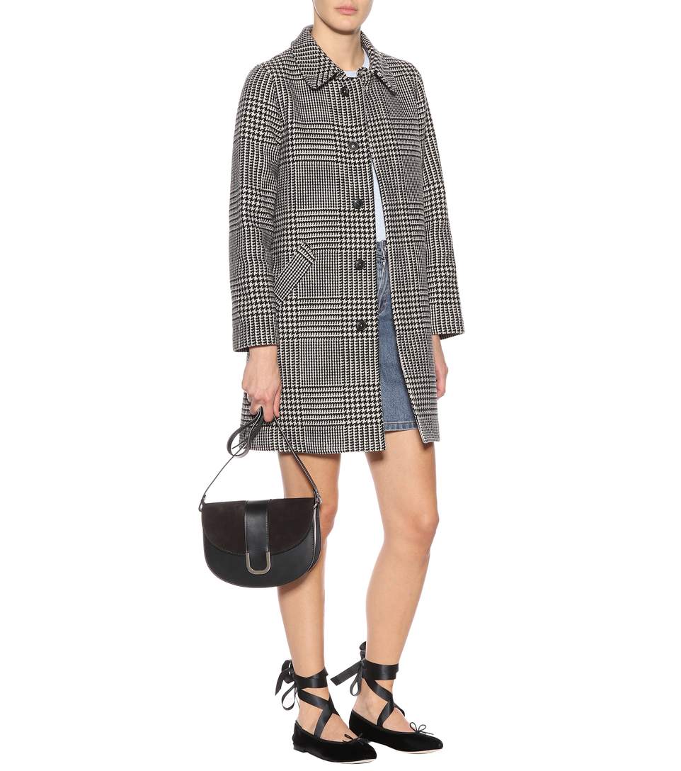 Cappotto corto a quadri bianco e nero APC tendenze inverno 2018