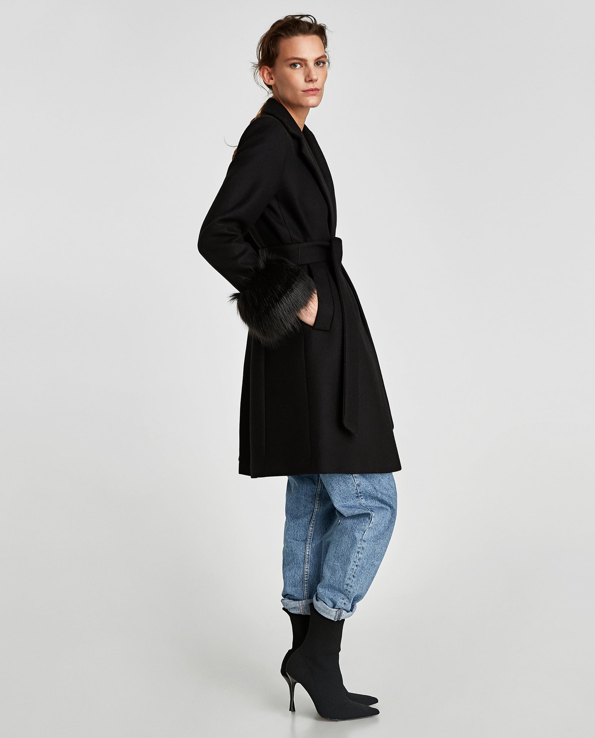 Cappotto con polsini in pelliccia Zara