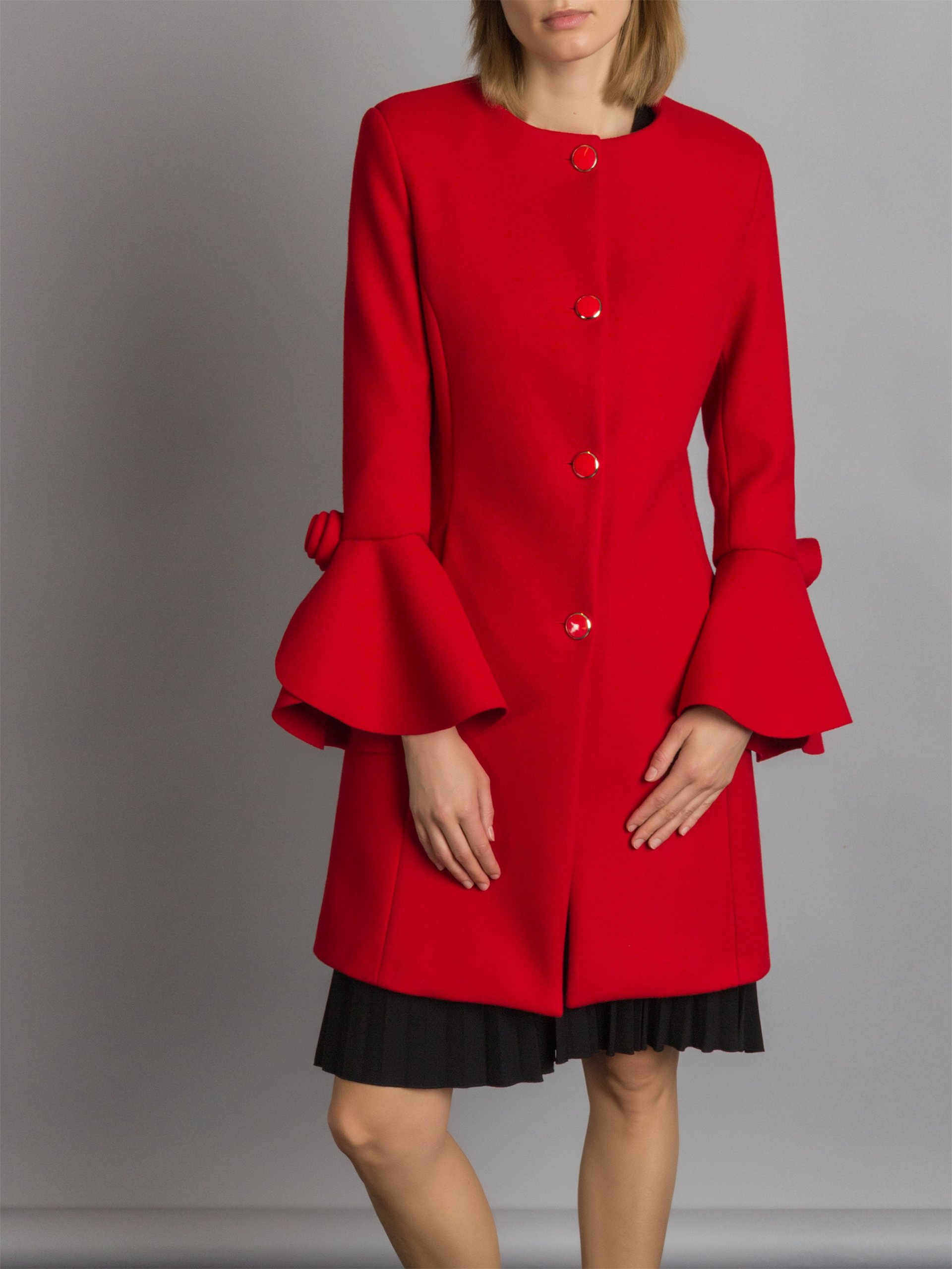 Cappotto elegante rosso Rinascimento a 139 euro