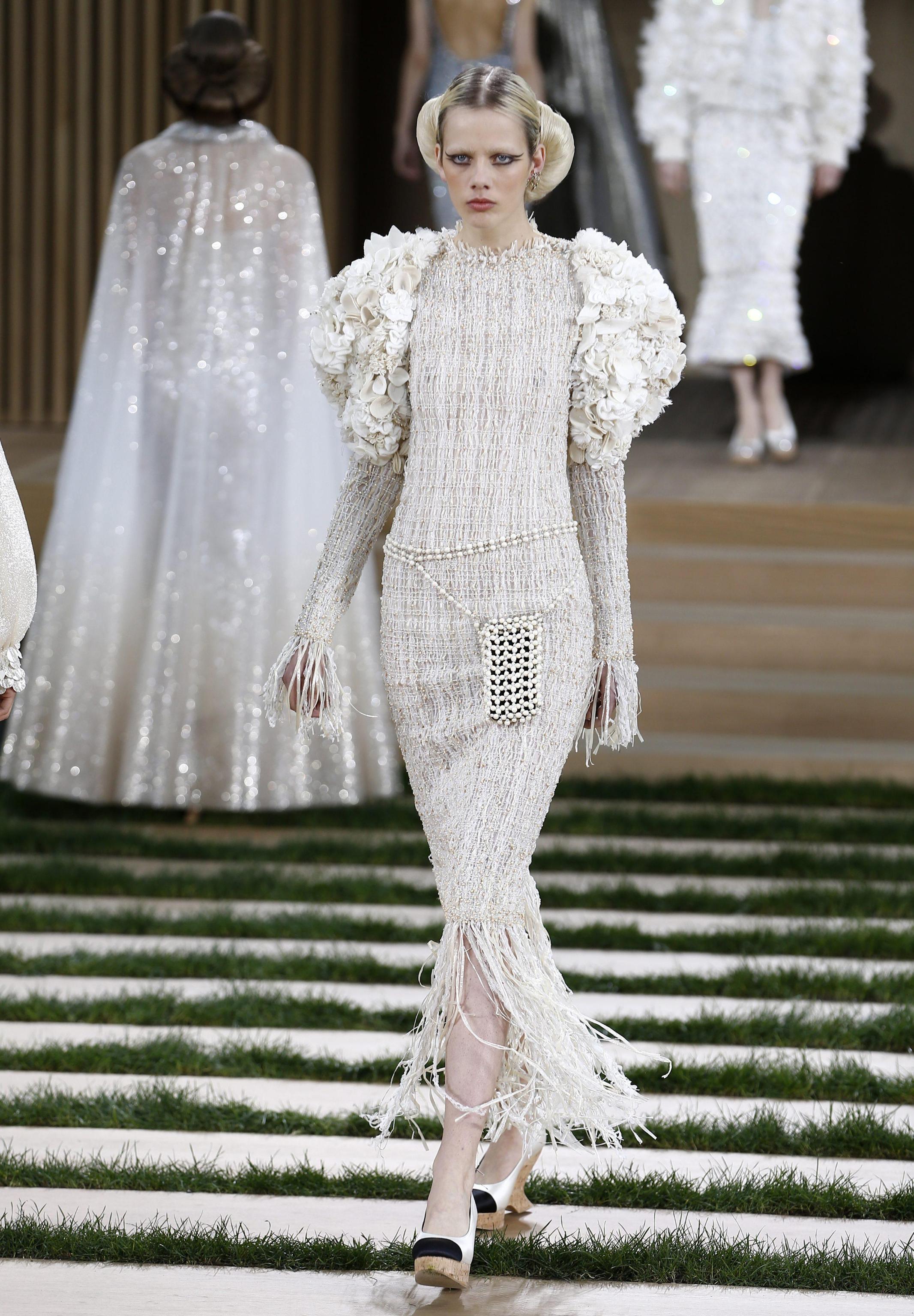 Chanel Runway Paris Fashion Week S/S 2016
