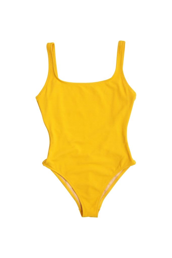Colore moda giallo primavera estate 2018  costume