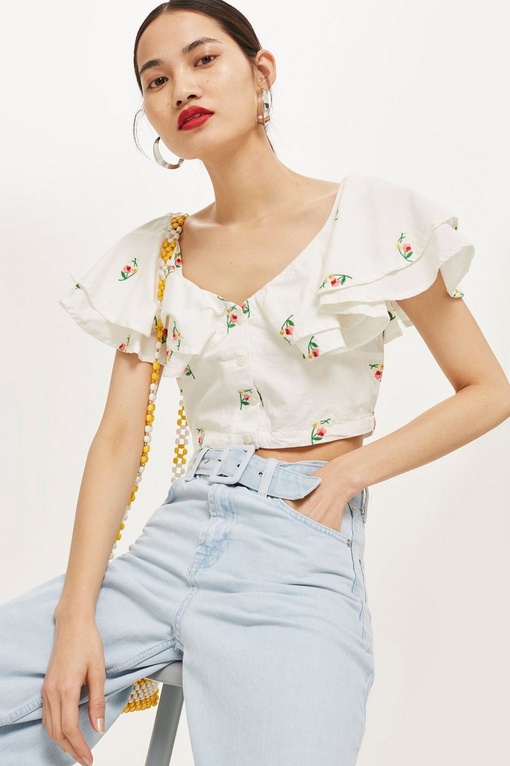 Tendenza crop top estate 2018: t-shirt e magliette corte must have [FOTO]