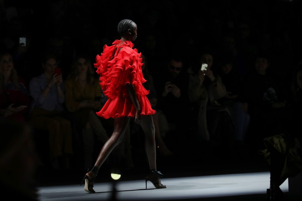 Milano Fashion Week 2020: Alberta Ferretti vola tra gli anni Trenta e Ottanta