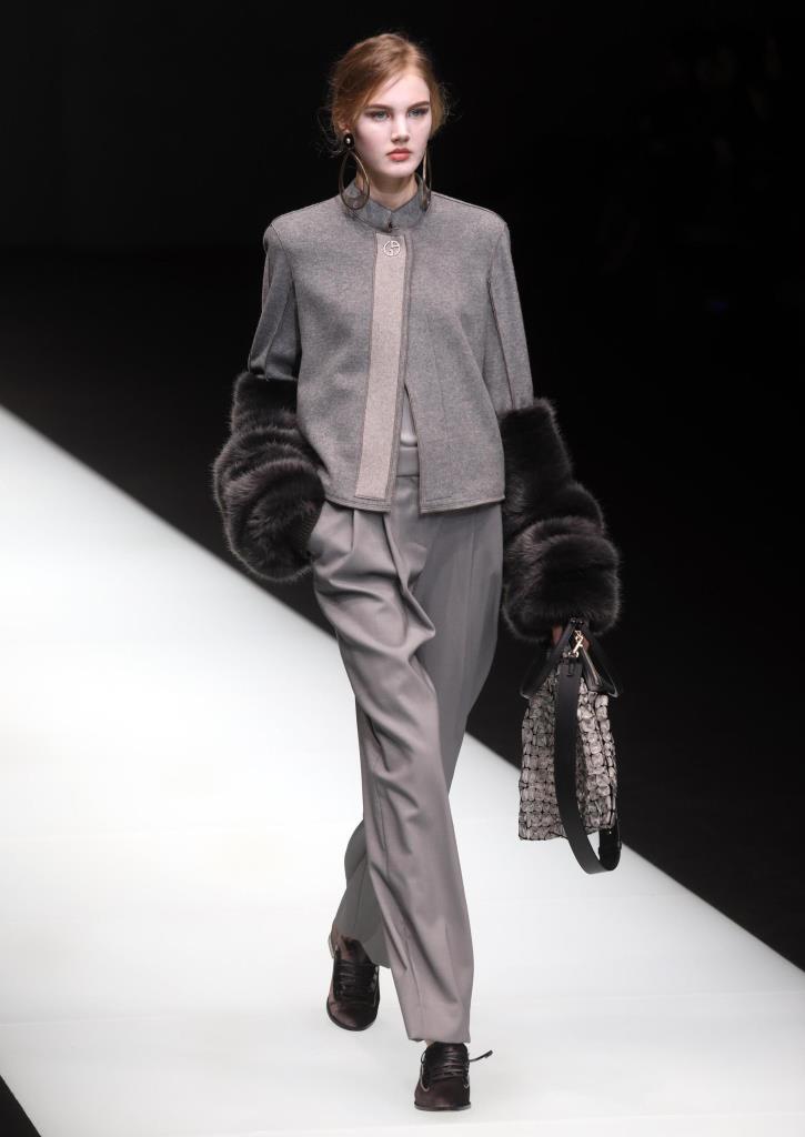 Milano Fashion week: Giorgio Armani e la raffinata eleganza italiana [FOTO]