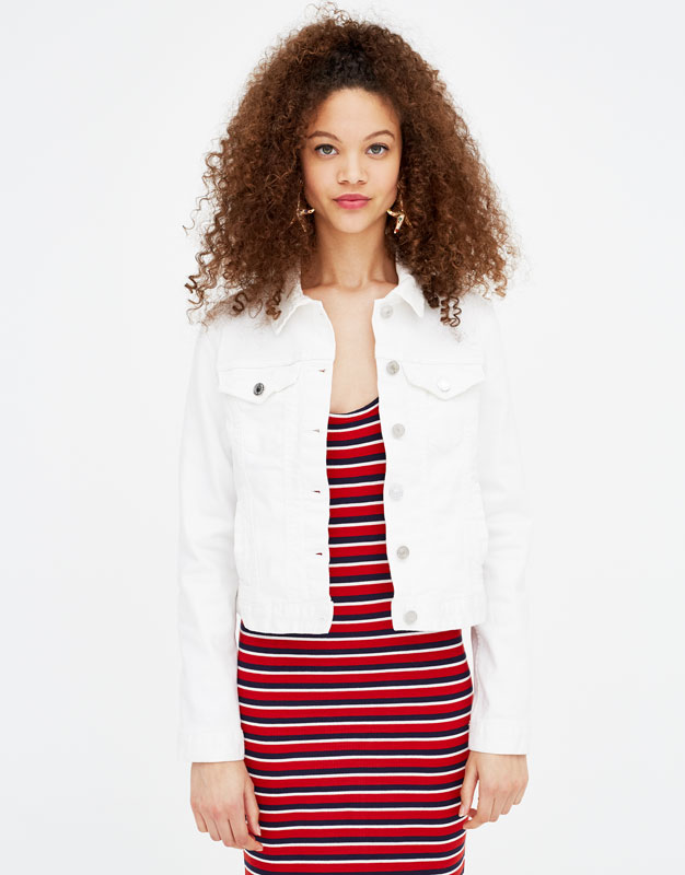 Giubbotto di jeans bianco Pull and Bear