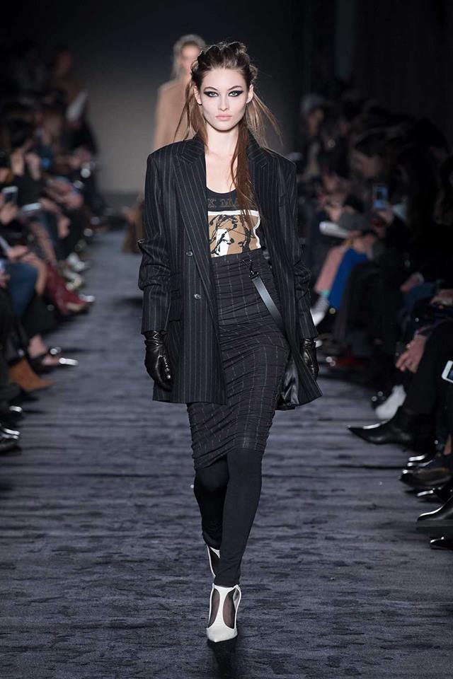 Gonna a tubino nera elegante a vita alta Max Mara 