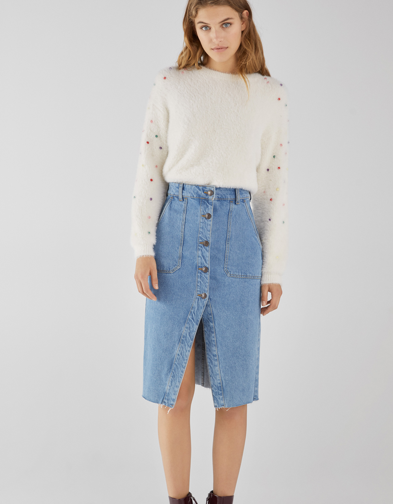 Gonna di jeans Bershka con bottoni a vita alta