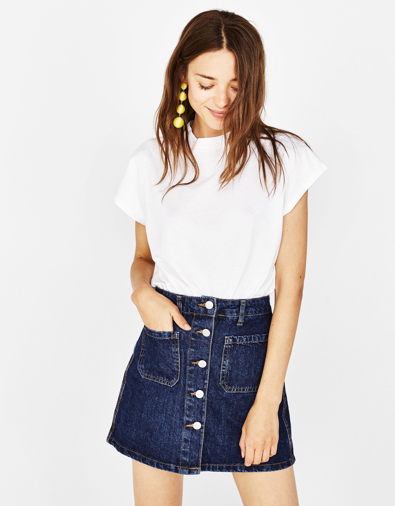 Gonna di jeans Bershka corta con bottoni