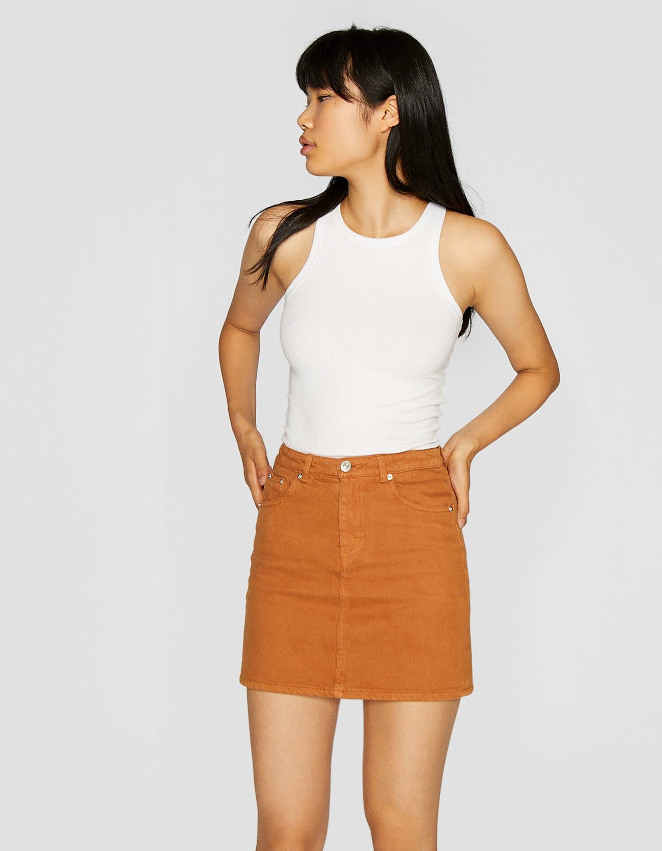Gonna di jeans Stradivarius a 19,99 euro