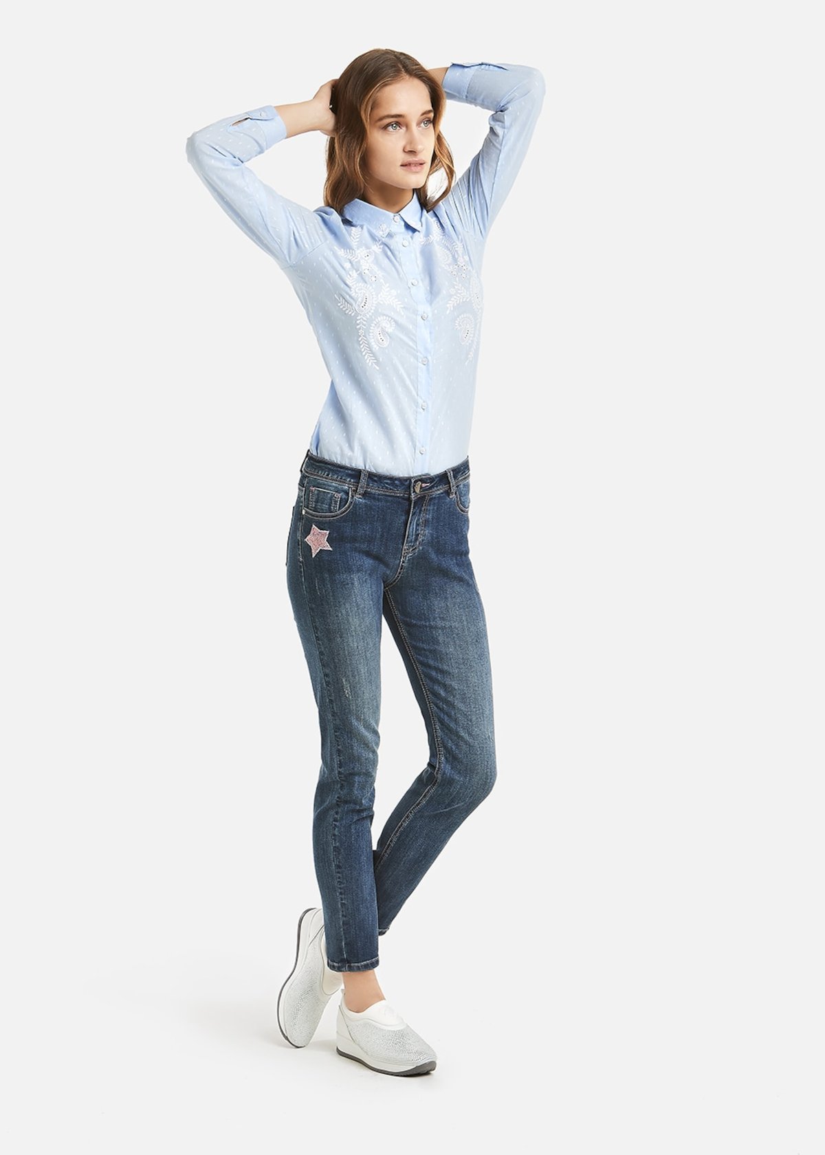 Jeans con strass e paillettes Camomilla