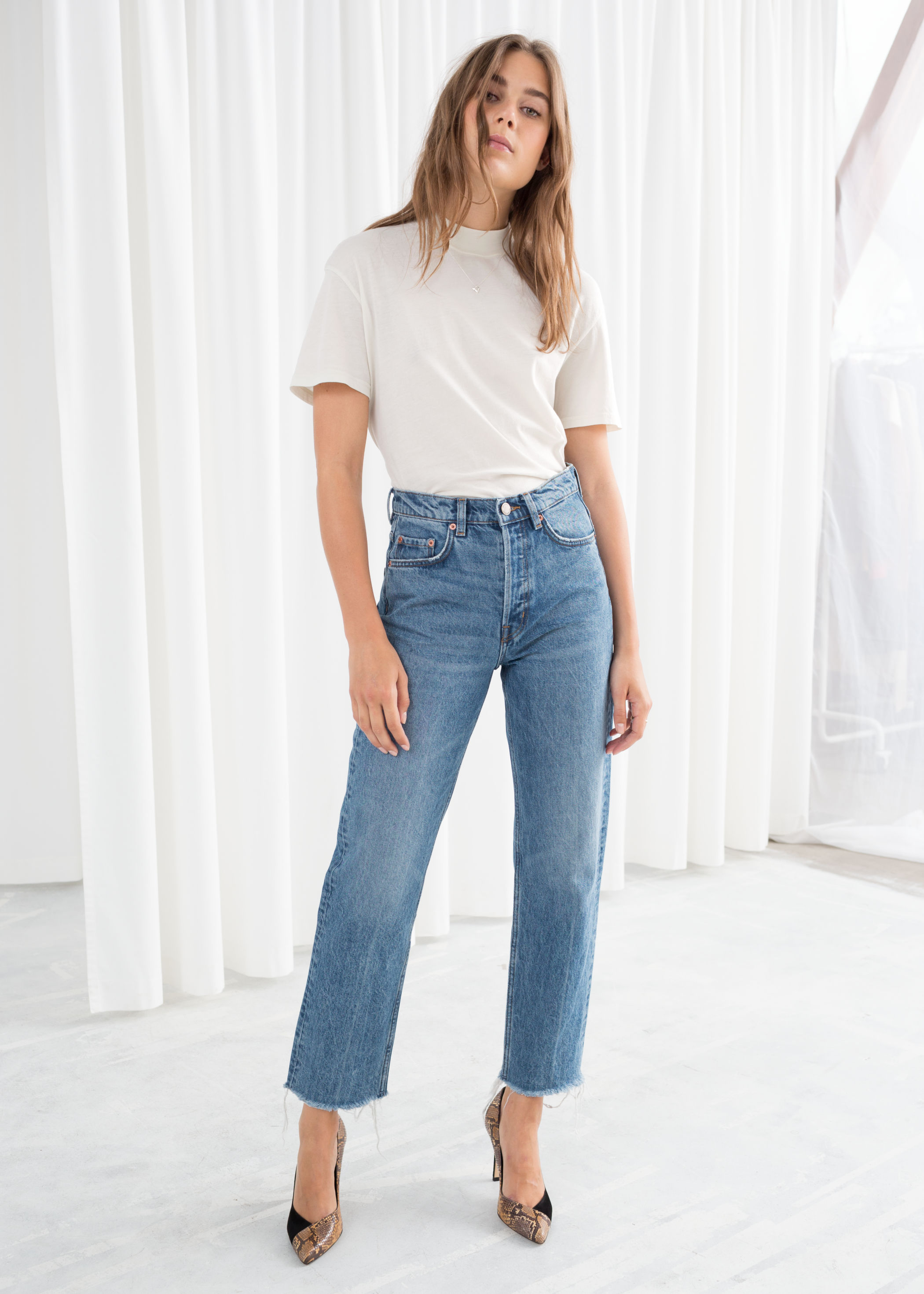 Jeans cropped corti alla caviglia And Other Stories a 69 euro