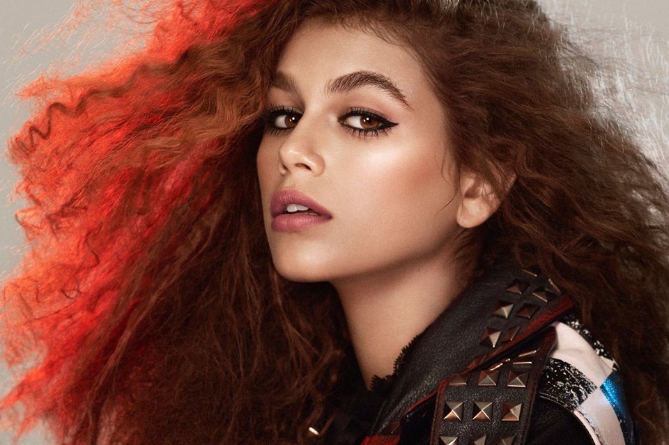 Kaia Gerber: chi è davvero la modella figlia di Cindy Crawford? [FOTO]