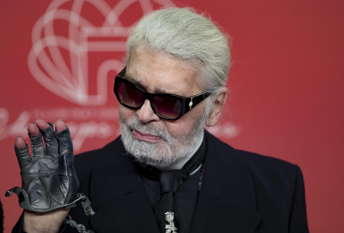 E’ morto Karl Lagerfeld: addio al genio della moda che ha dato forma e colore ai sogni
