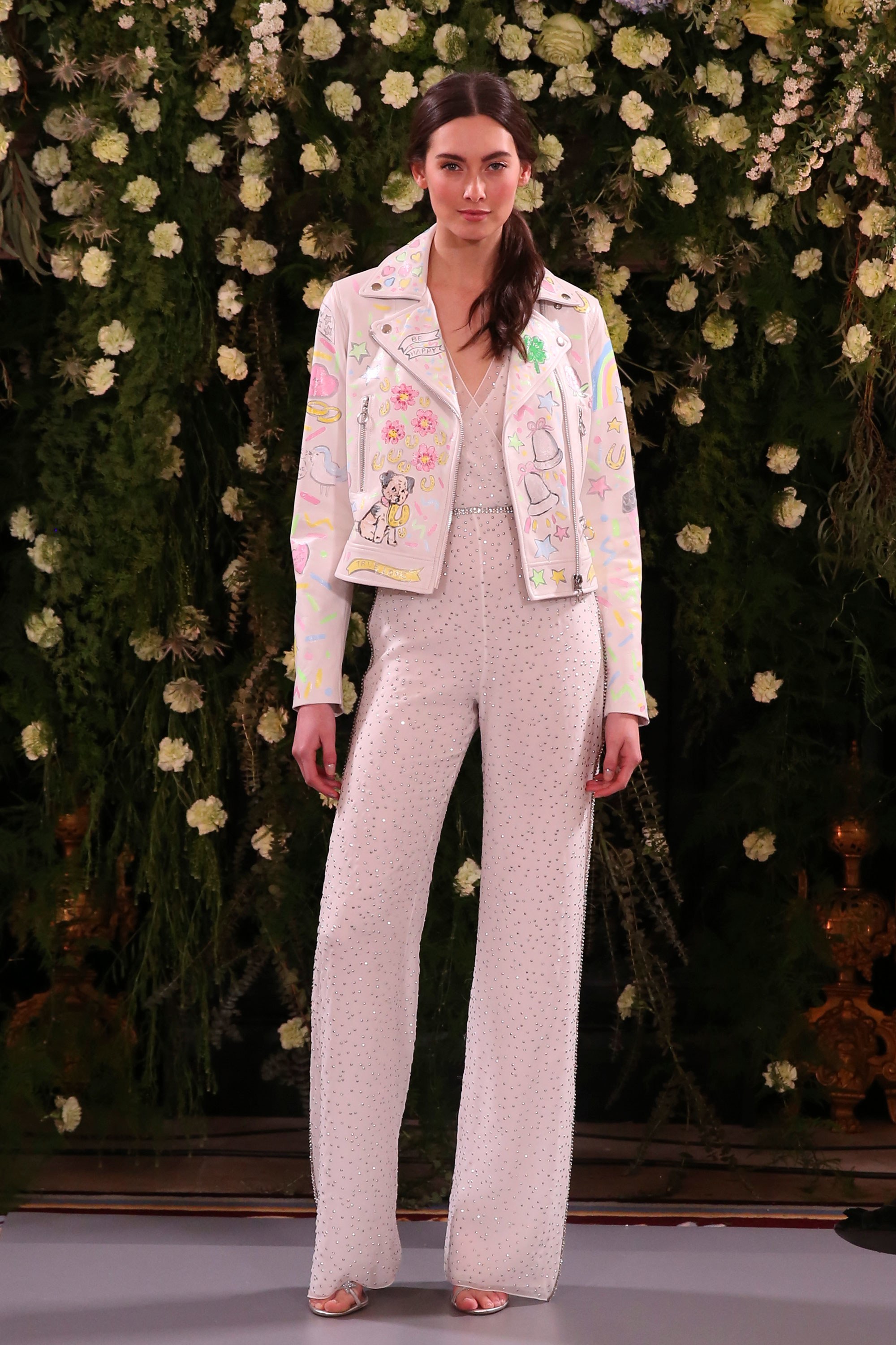 Look da sposa con pantaloni Jenny Packham