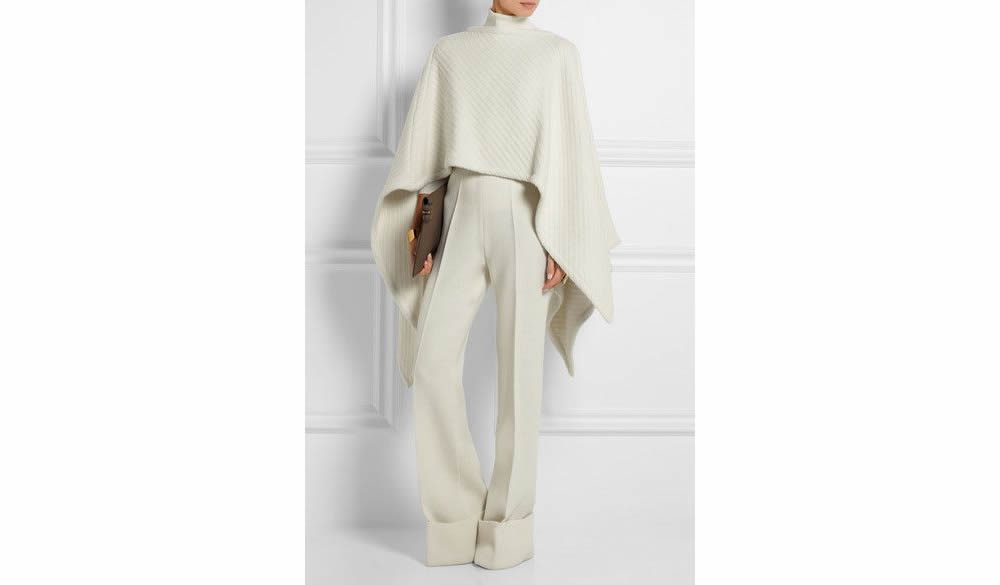 Look elegante con mantella