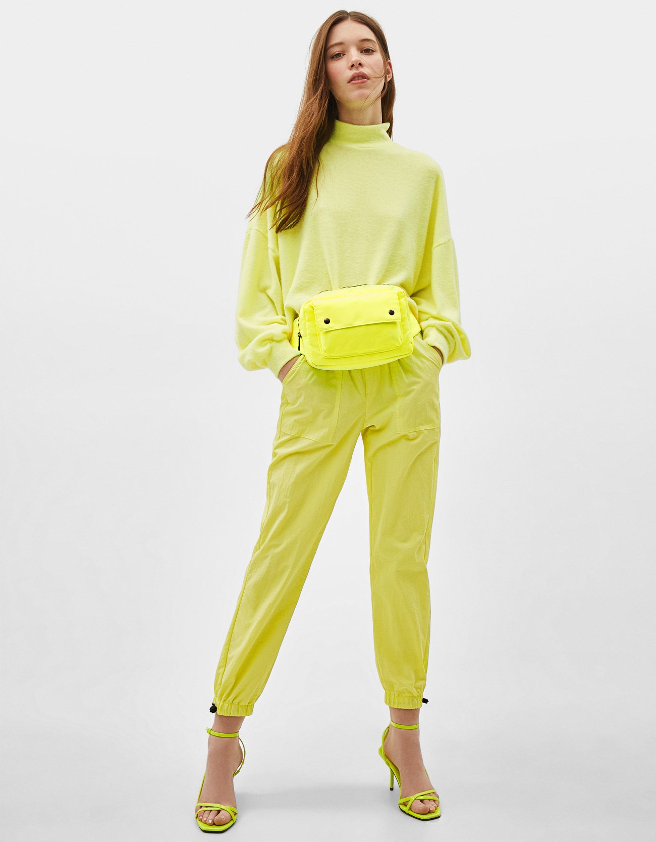 Maglione cropped lime Bershka a 15,99 euro