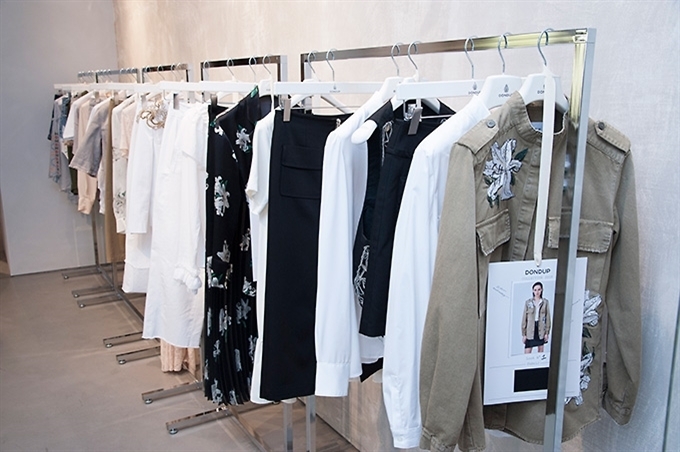 Milano Fashion week 2018 presentazioni dondup