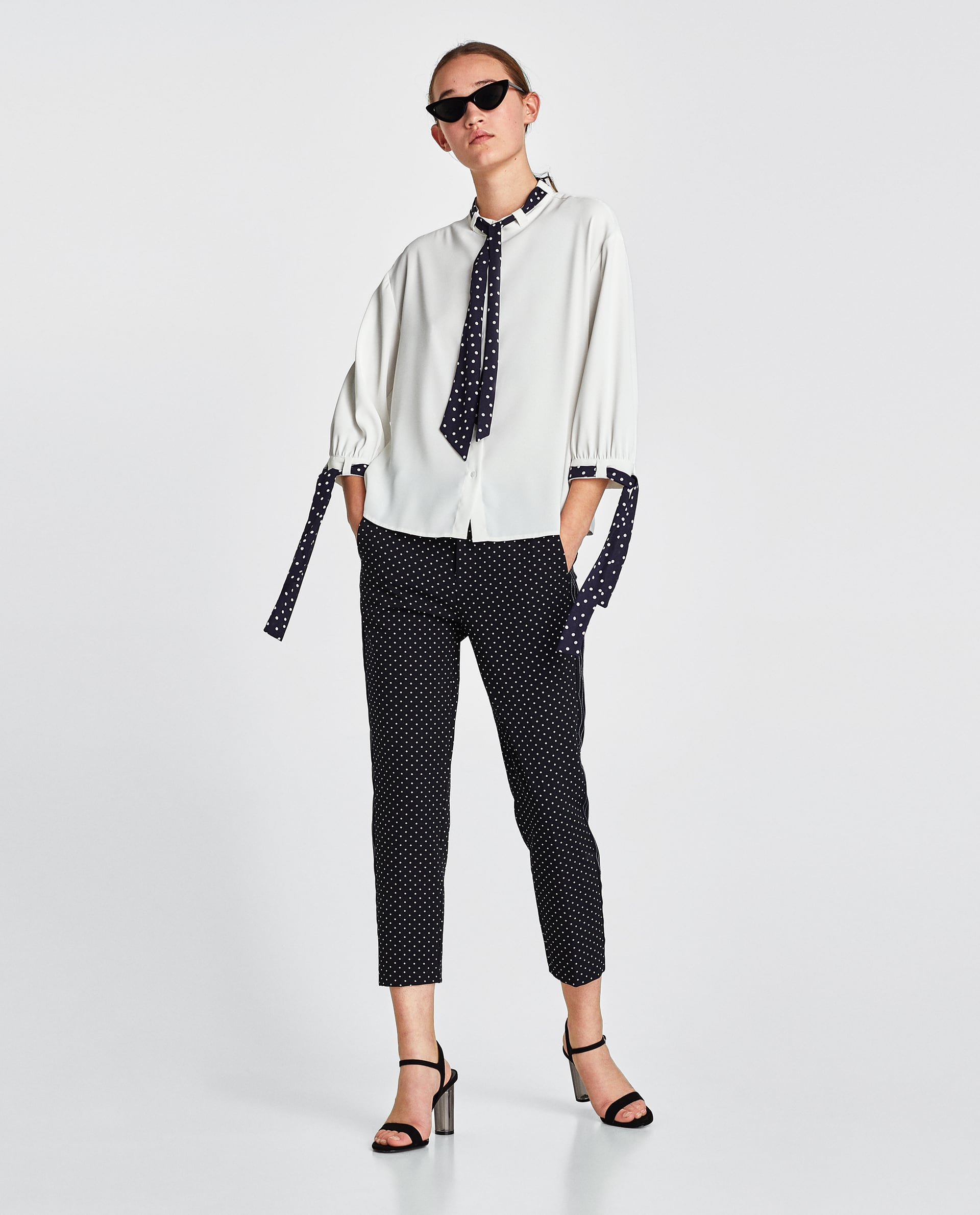 Pantaloni a pois a sigaretta Zara da 39,95 EUR a 25,99 EUR