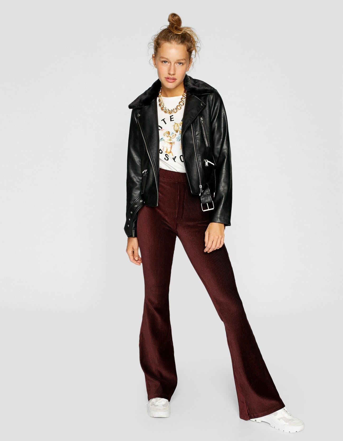 La moda anni ’70 detta le tendenze nell’inverno 2019 [FOTO]