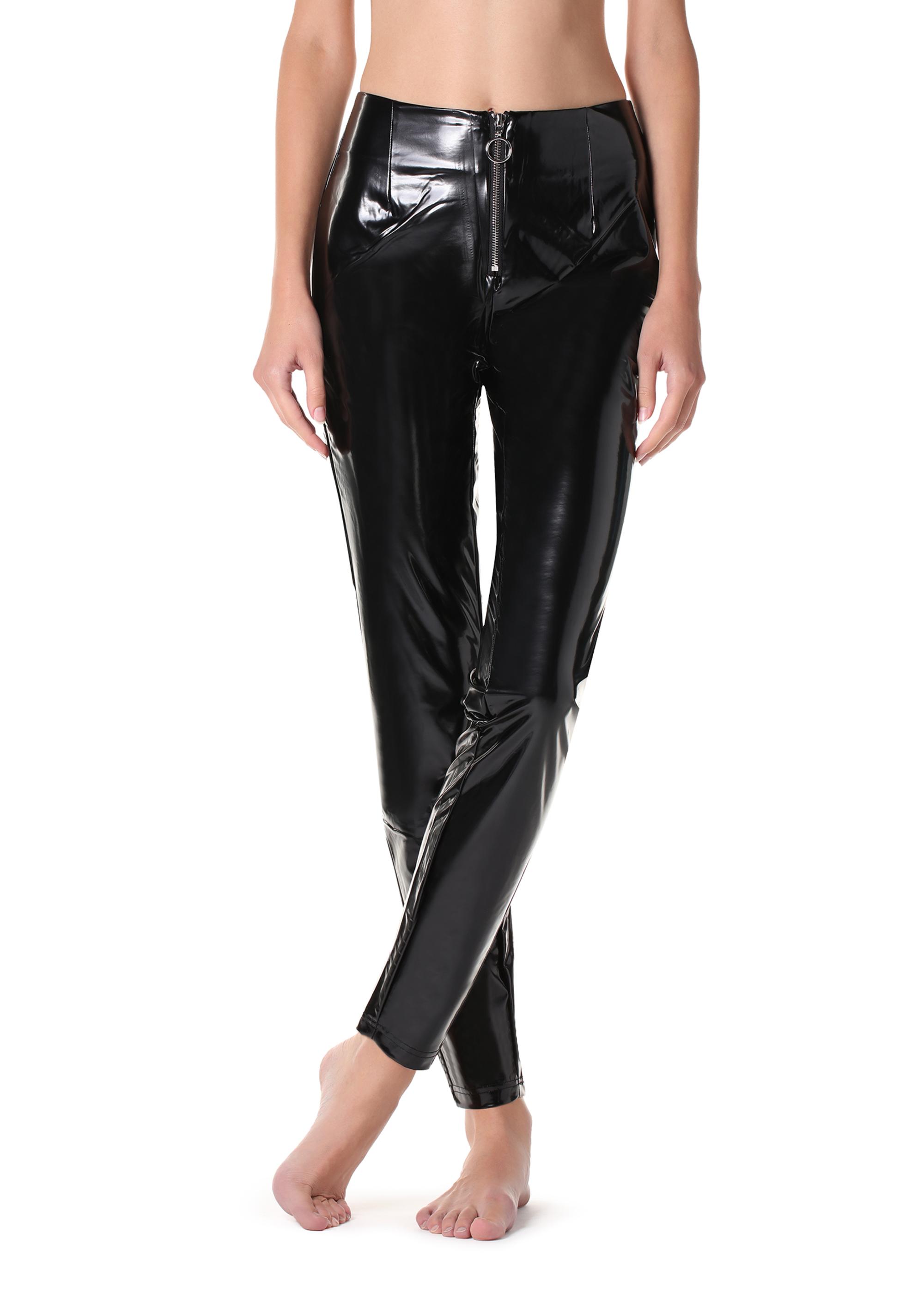 Pantaloni effetto pelle vinile Calzedonia tendenze inverno 2019