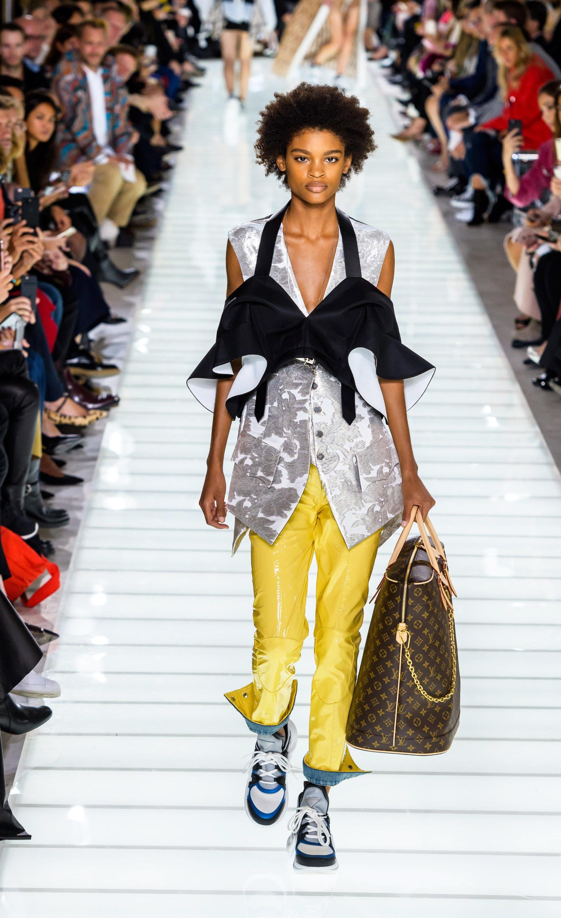 Pantaloni di pelle effetto vernice Louis Vuitton 