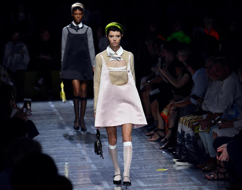 Prada e la sua donna forte e decisa [FOTO]