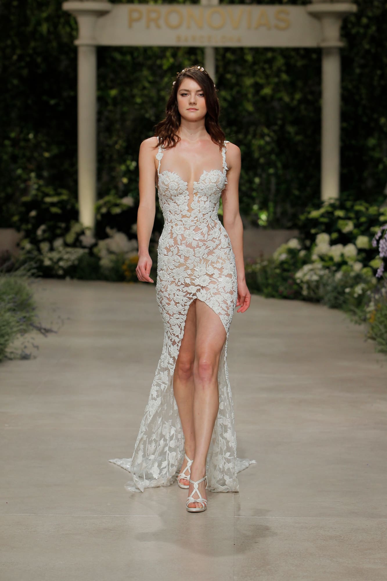 Pronovias abiti da sposa 2019 spacco